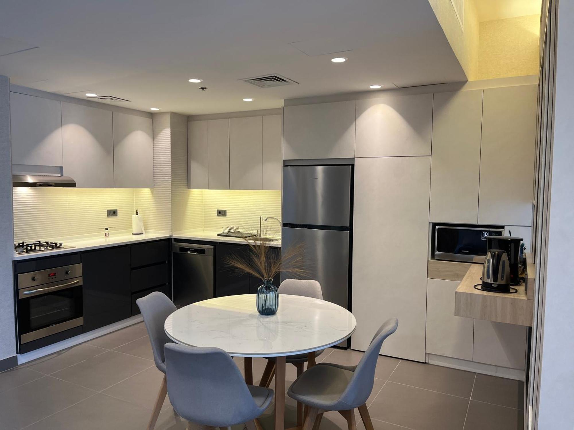 Damac Luxury New 1 Bedroom Appartement