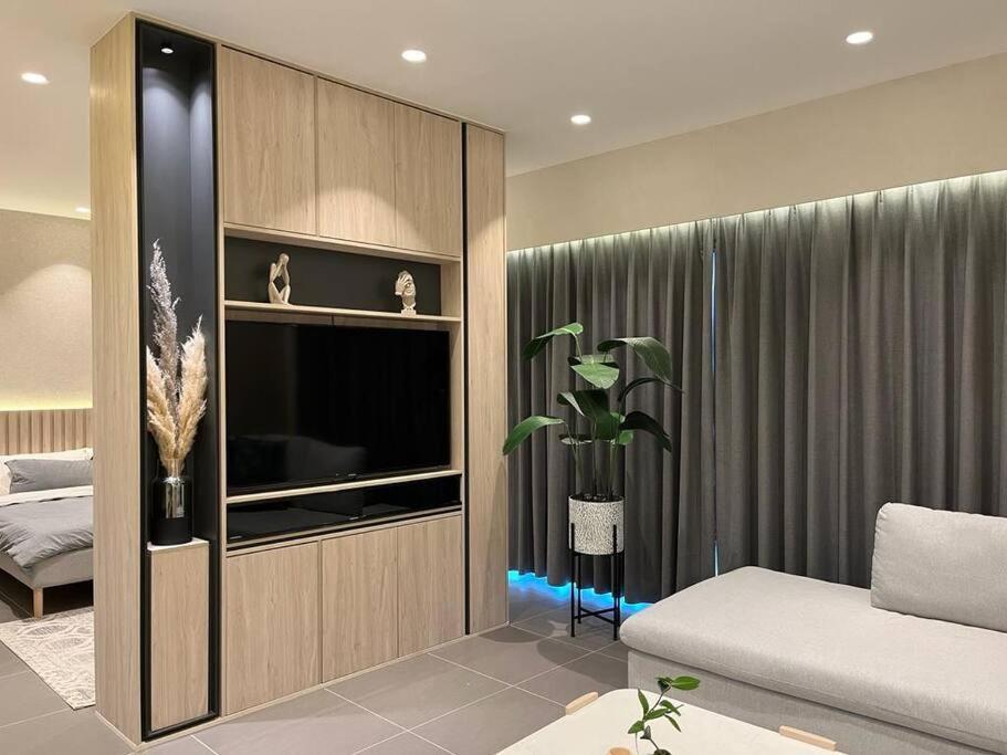 Appartement Damac Luxury New 1 Bedroom *