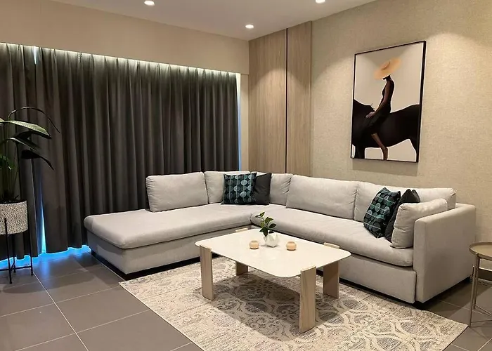 Damac Luxury New 1 Bedroom Apartment