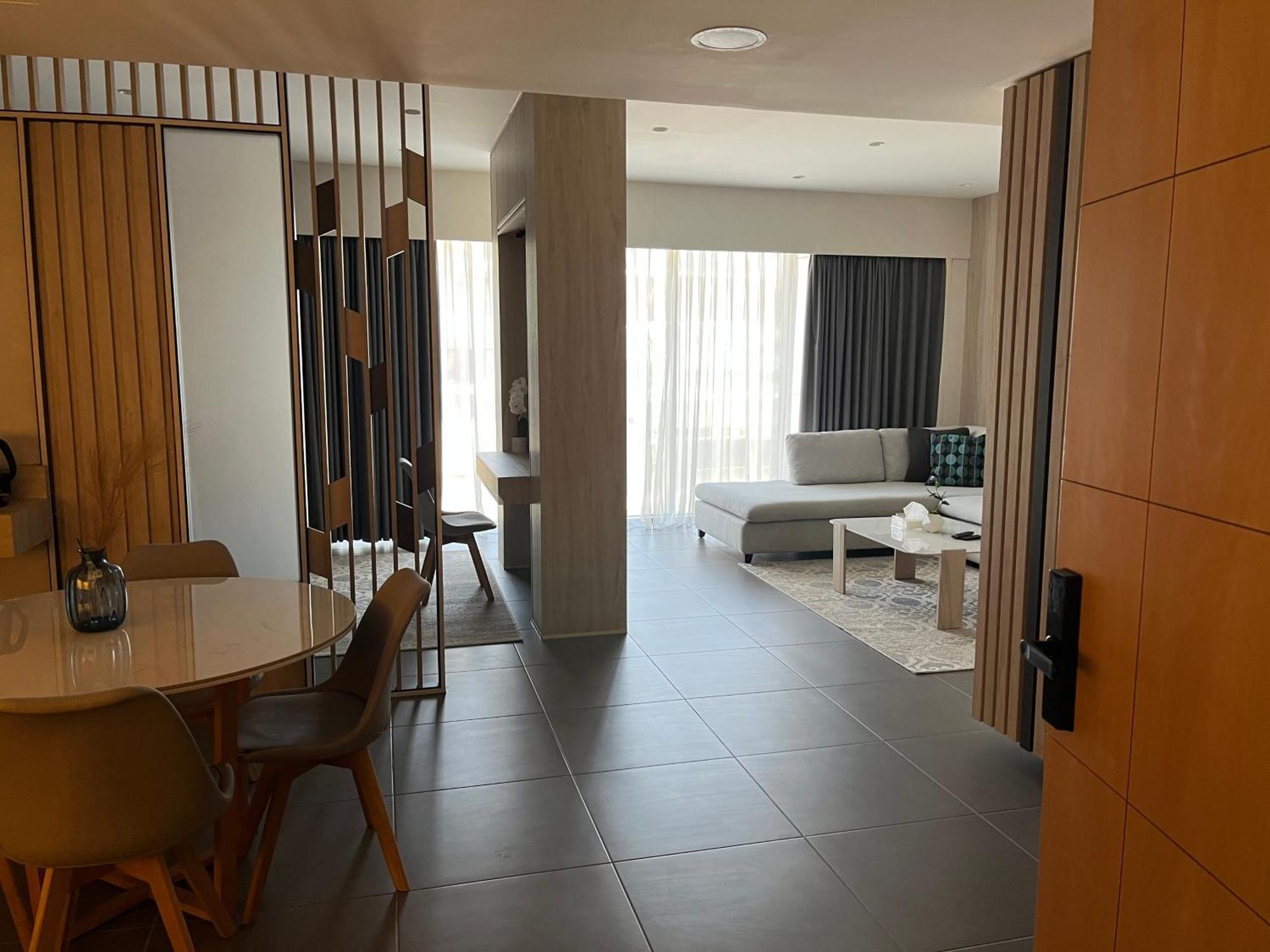 Apartamento Damac Luxury New 1 Bedroom *