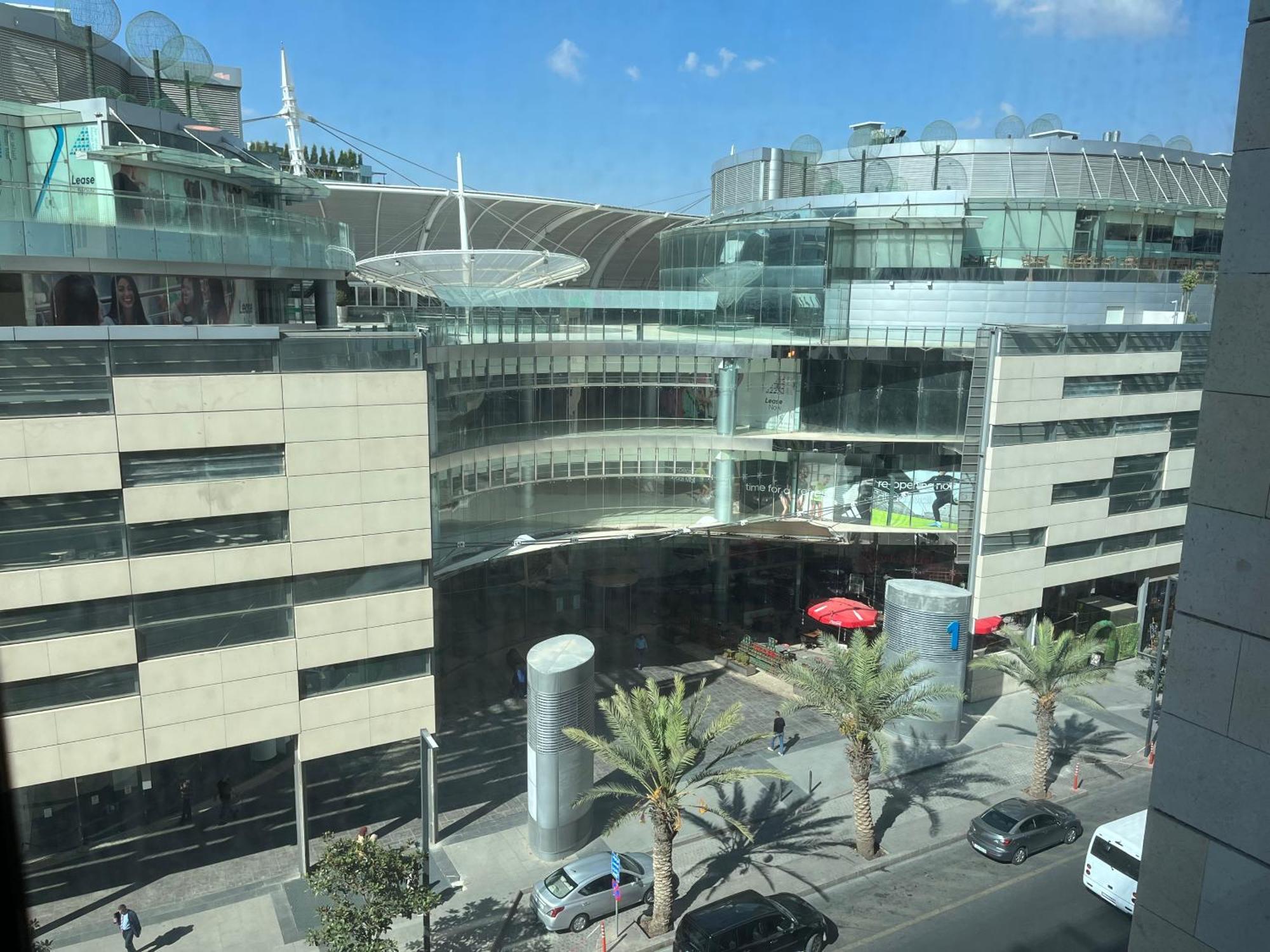 Damac Luxury New 1 Bedroom *