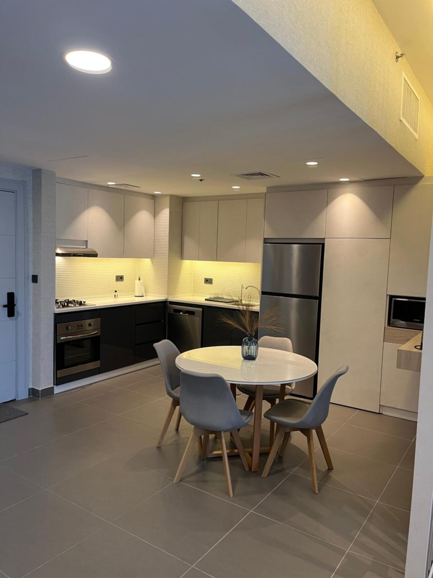 Damac Luxury New 1 Bedroom *