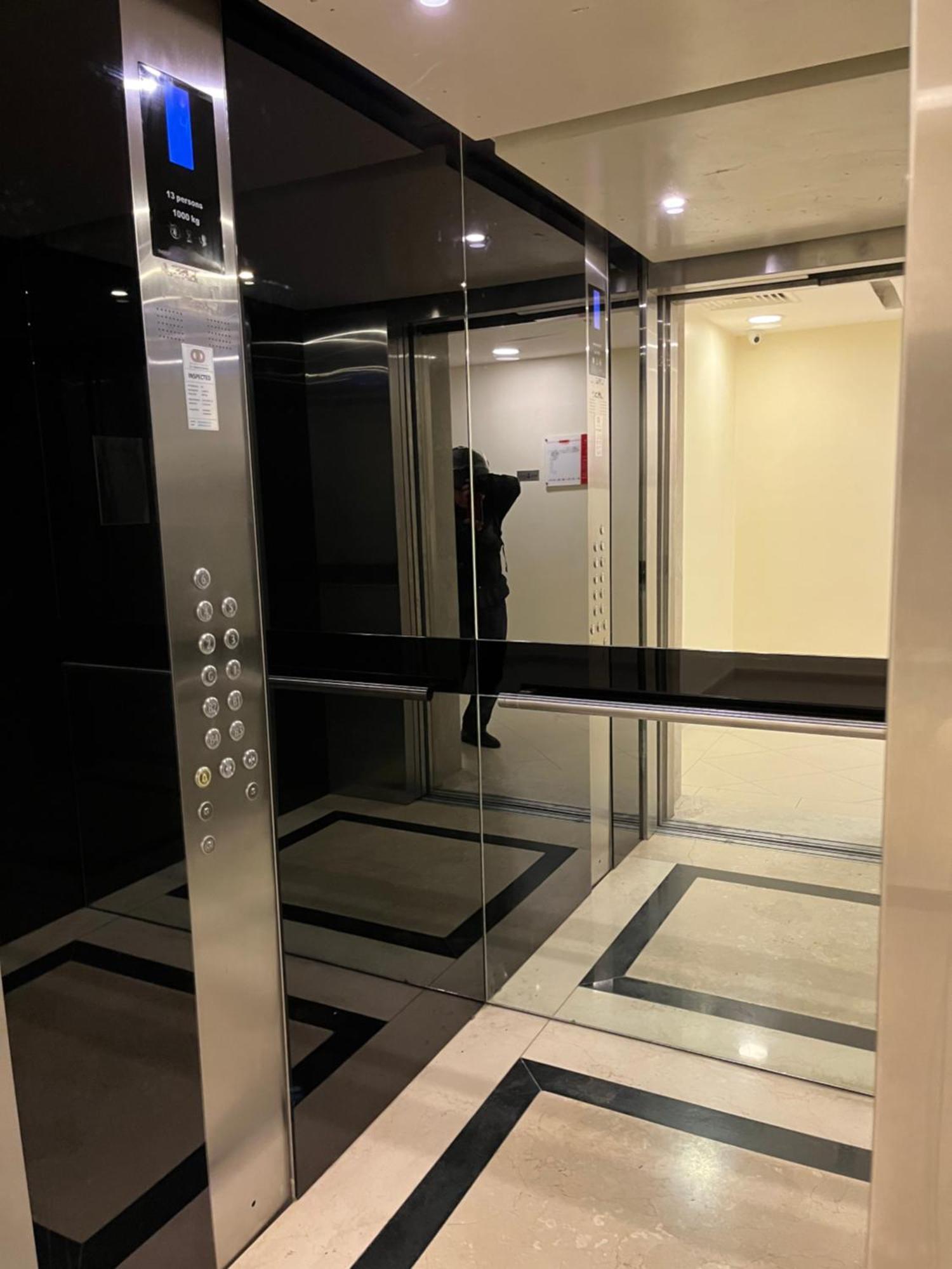 Damac Luxury New 1 Bedroom Apartamento *