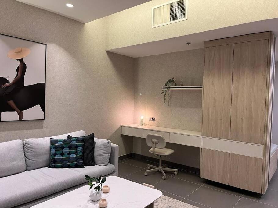 Damac Luxury New 1 Bedroom
