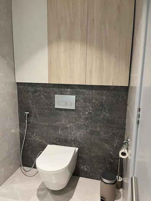Damac Luxury New 1 Bedroom